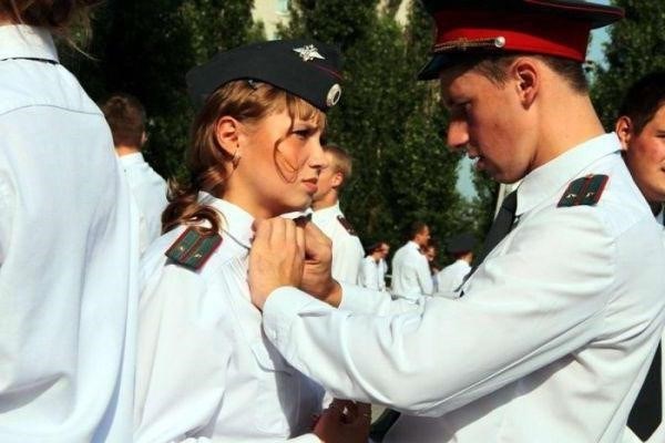 Звания и погоны, обозначающие ранги в полиции России,